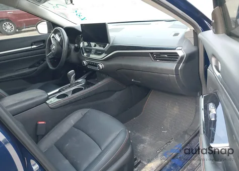 2024 Nissan Altima Sr Fwd z USA, uszkodzony, nr VIN 1N4BL4CVXRN315652